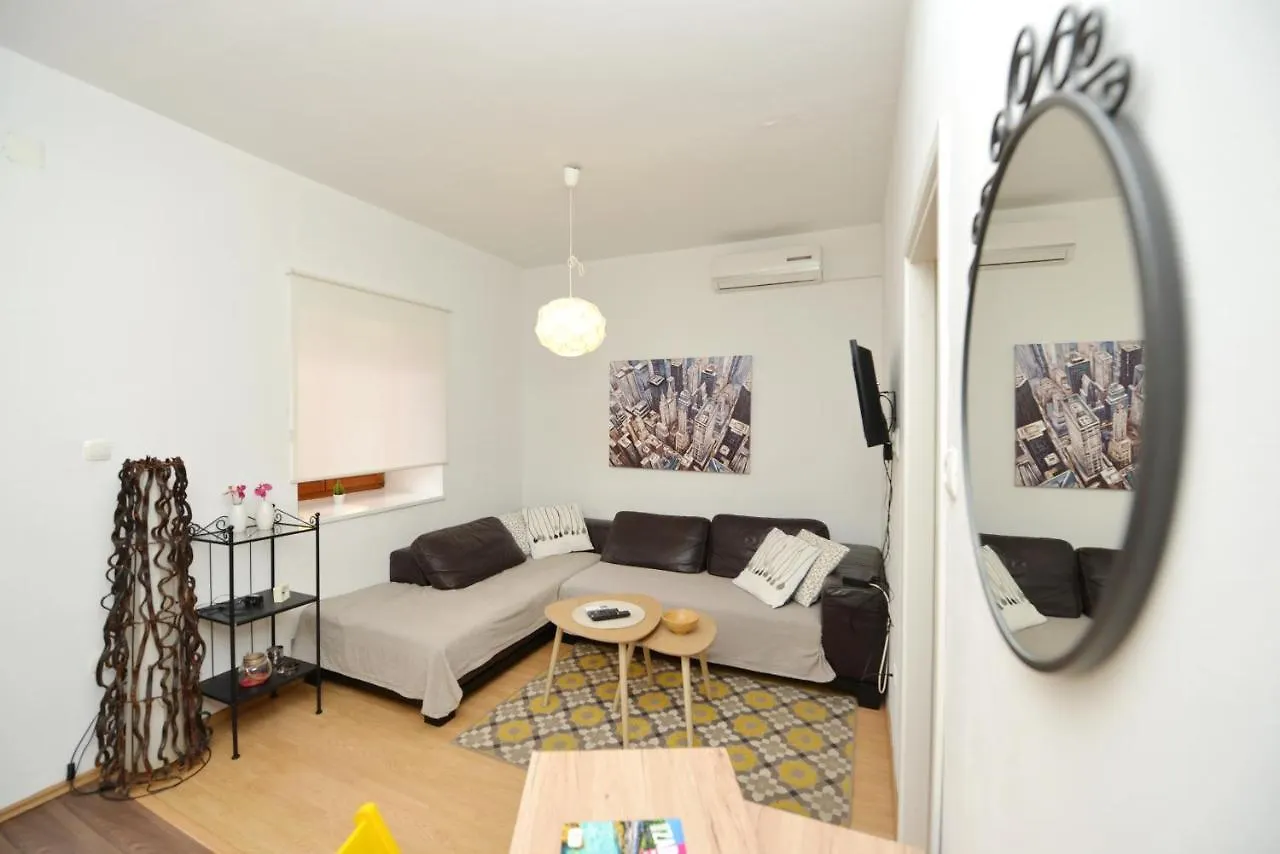 Apartman Perovic Ζαντάρ 0*,